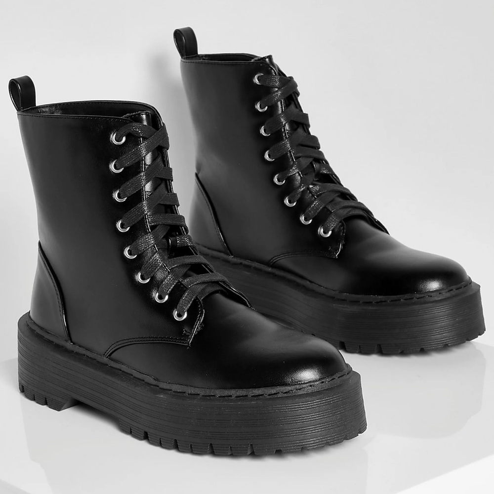 New BooHoo lace up chunky hiker boot